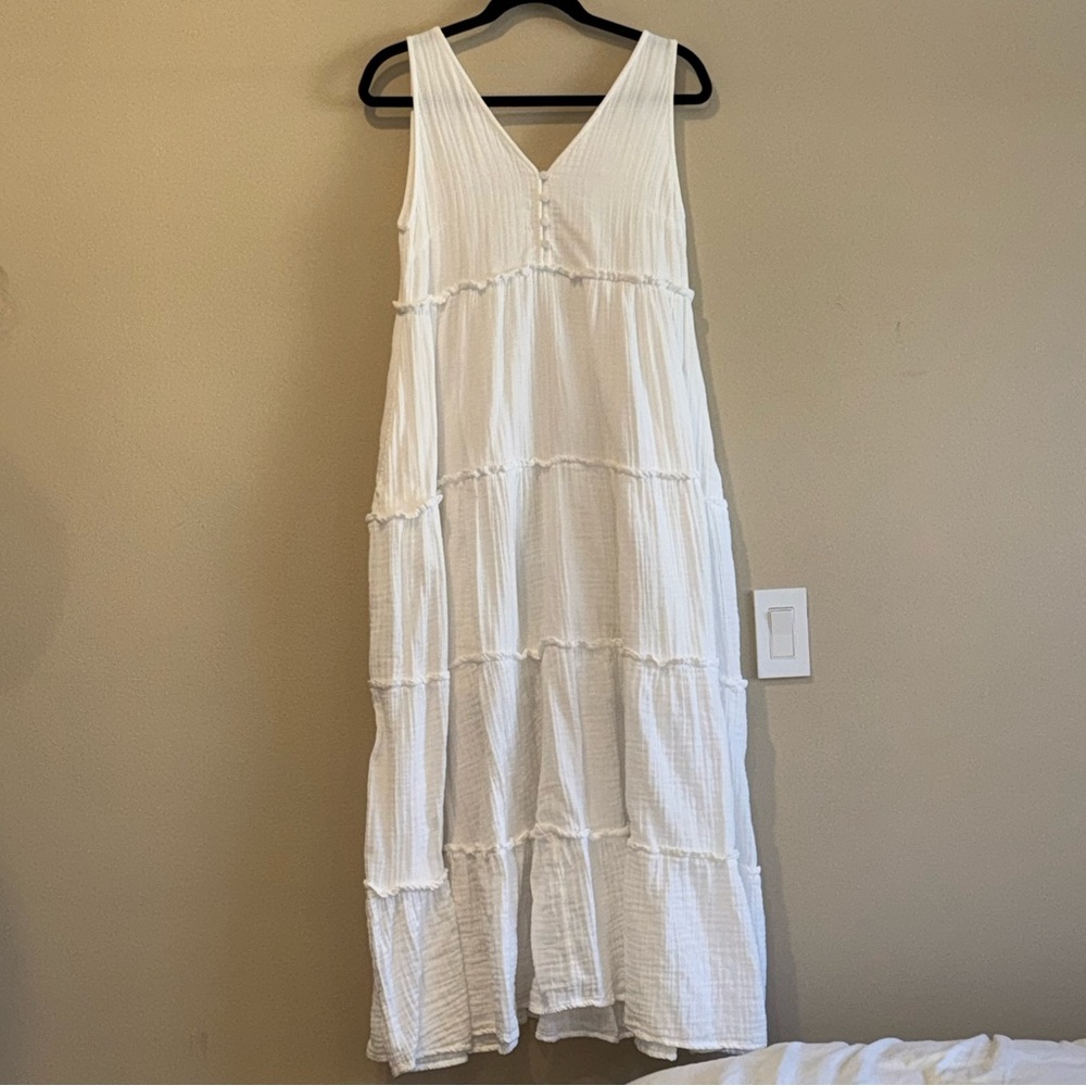 YAS Muslin V-Neck Tiered Midi Dress